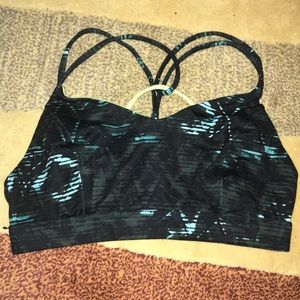 Old Navy Active light support strappy sports bra